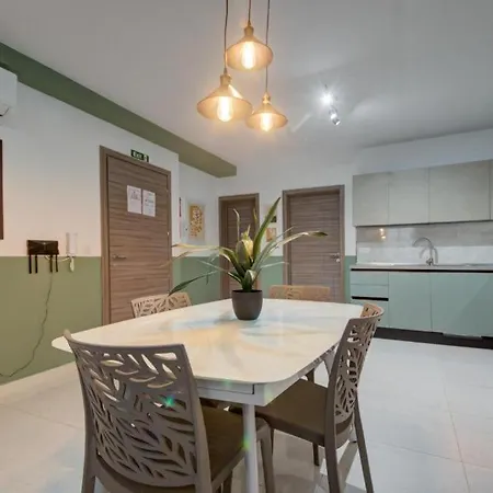 The Residences Close To Marina & Promenade By 360 Estates